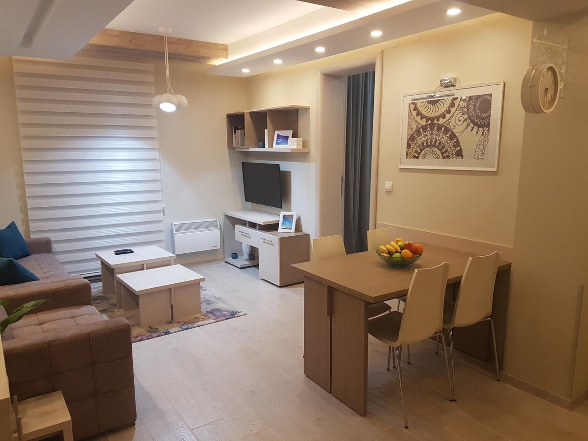 Lux Apartman B1 Milmari コパオニク エクステリア 写真