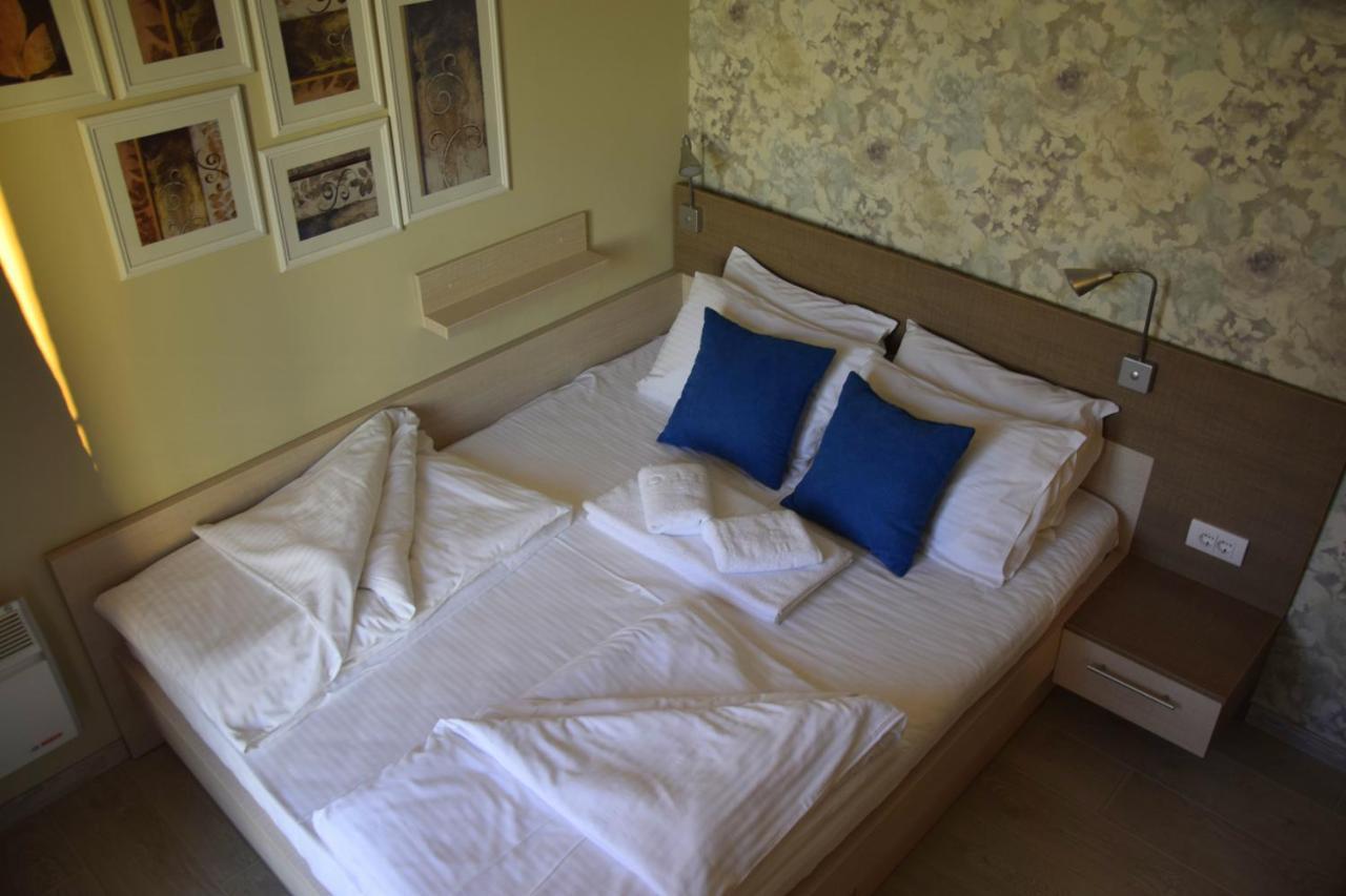 Lux Apartman B1 Milmari コパオニク エクステリア 写真